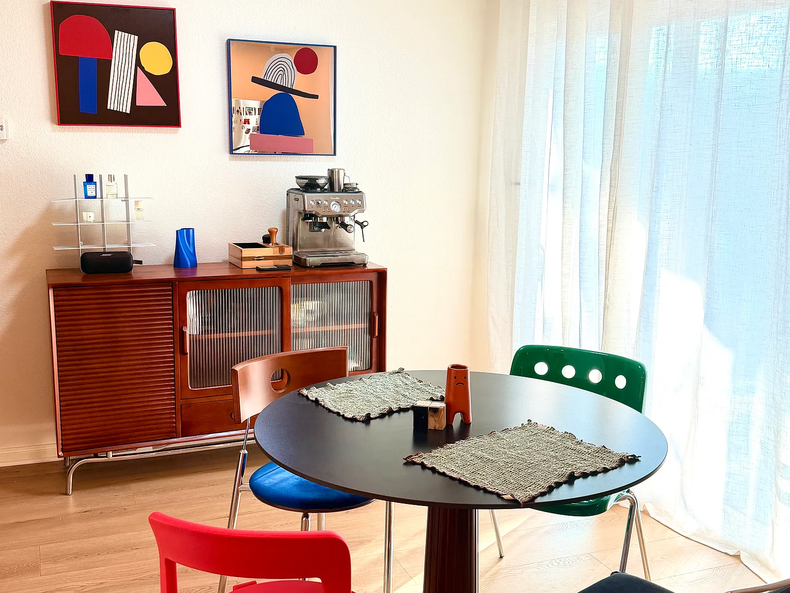 2 bed, 900 sqft, $2,000 — Photo 3