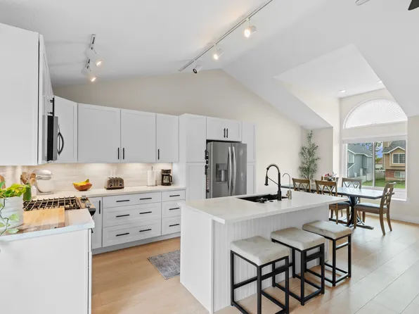 1828 N 225 W, Layton, UT 84041