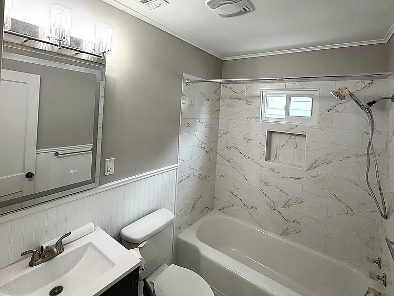 301 S College Ave — Photo 18
