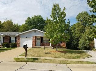 881 Woodridge Dr, Arnold, MO
