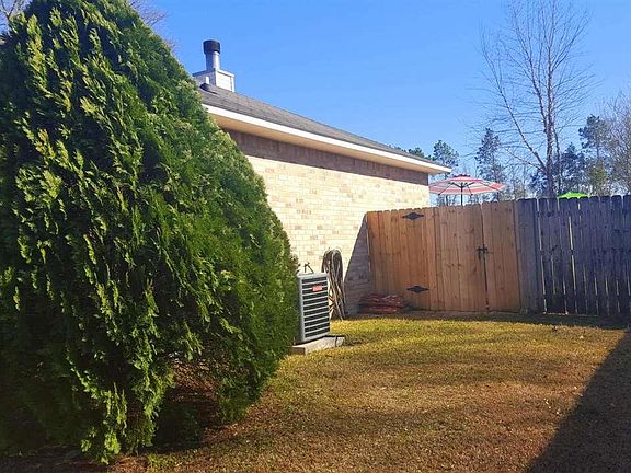5th image of 319 Twisted Oak Dr