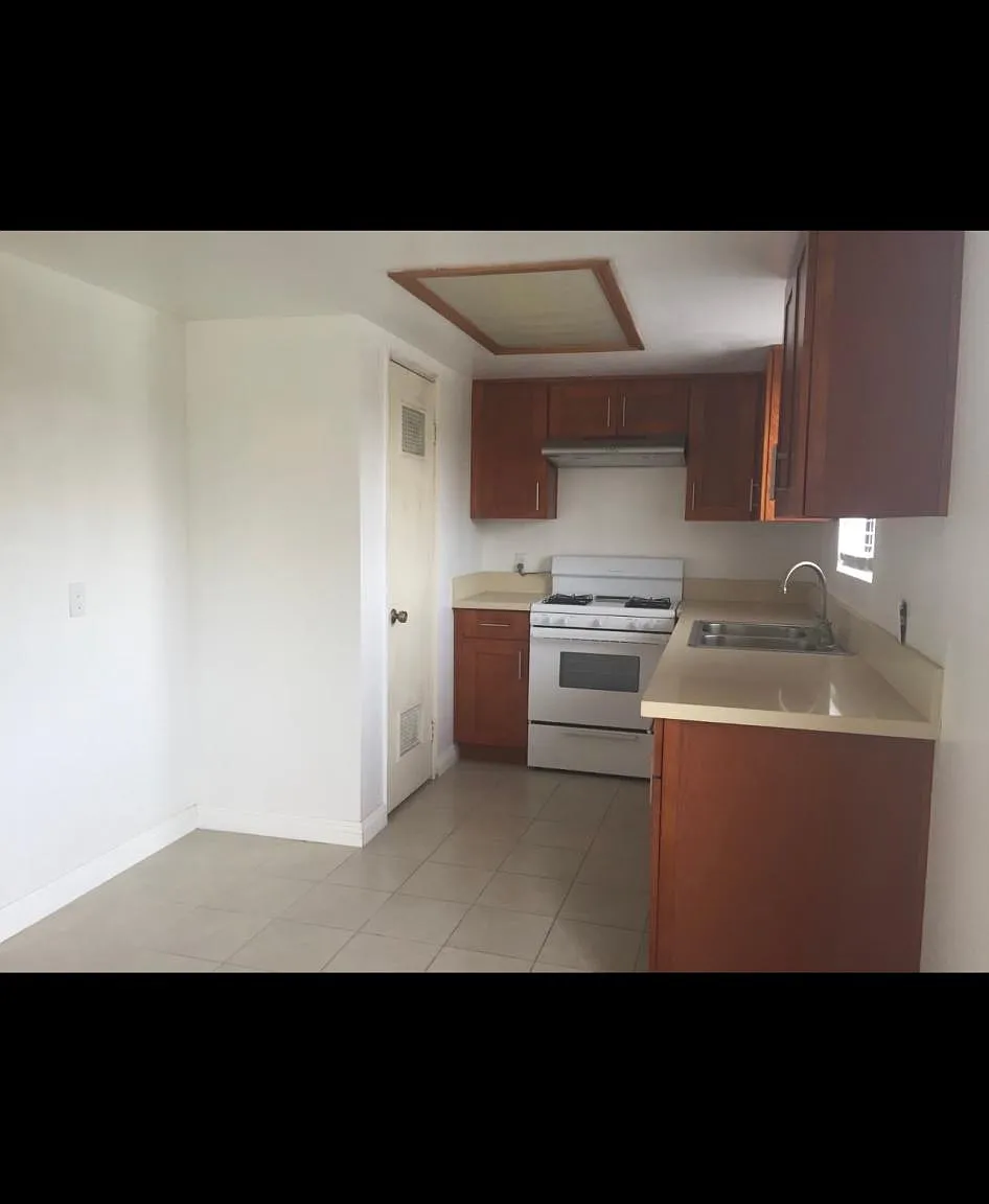 2700 Walnut Grove Ave — Photo 4