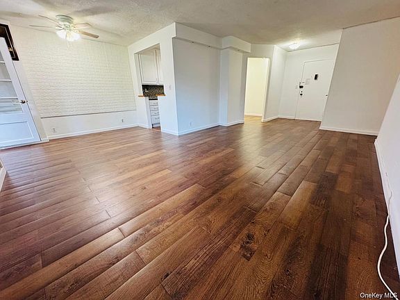 5th image of 4310 Kissena Boulevard #2B