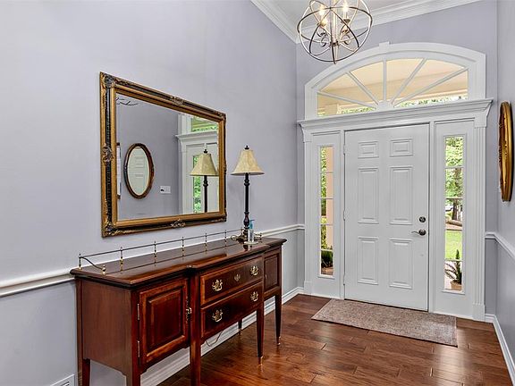 4th image of 10237 Sugar Creek Dr