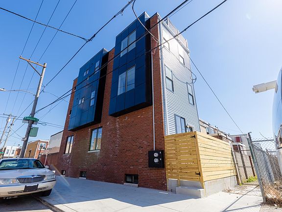 2nd image of 1400 S Newkirk St #2