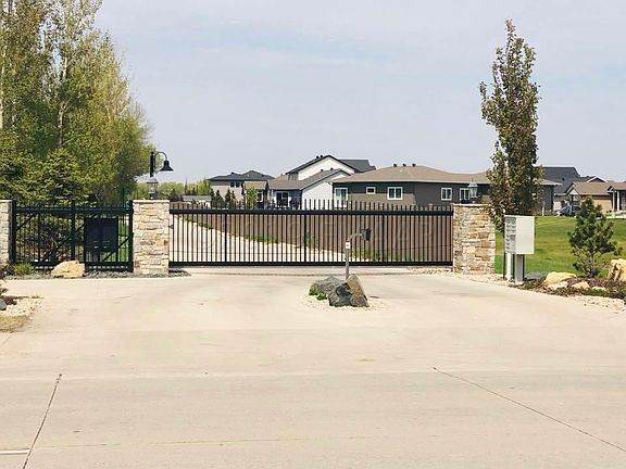 5th image of 3120 Sheyenne River Way