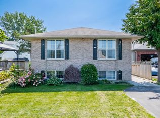 11 Carrying Place Rd, Quinte West, ON K8V 3E6