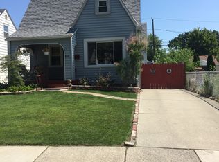 4414 Fairview Dr, Toledo, OH 43612