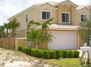 2656 NE 30th Pl, Fort Lauderdale, FL 33306