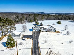 818 Sturtevant Hill Rd, Winthrop, ME 04364