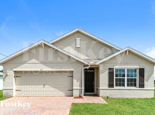 217 SE 27th St, Cape Coral, FL 33904