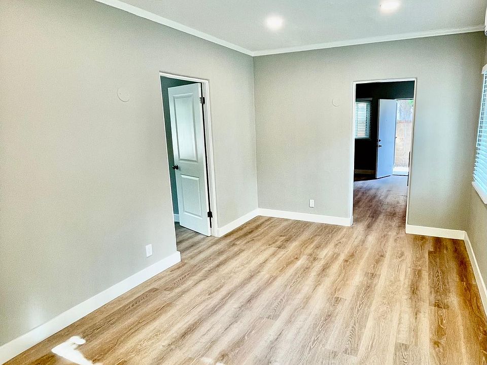 1st image of 221 W Dryden St APT E