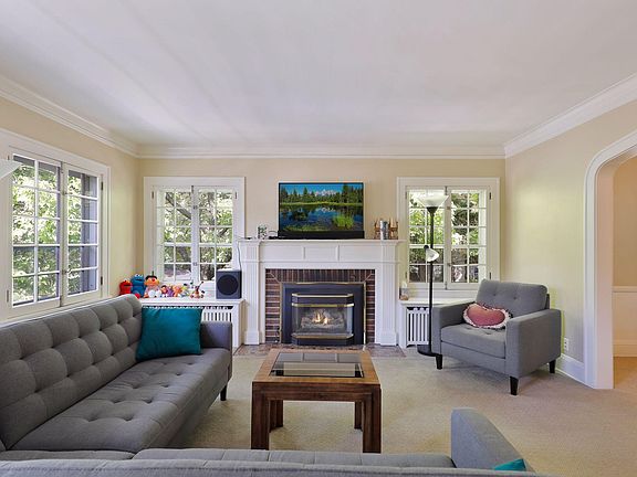 3rd image of 3501 Humboldt Ave S #2