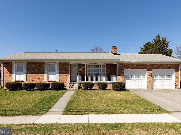 2nd image of 101 Molden Dr