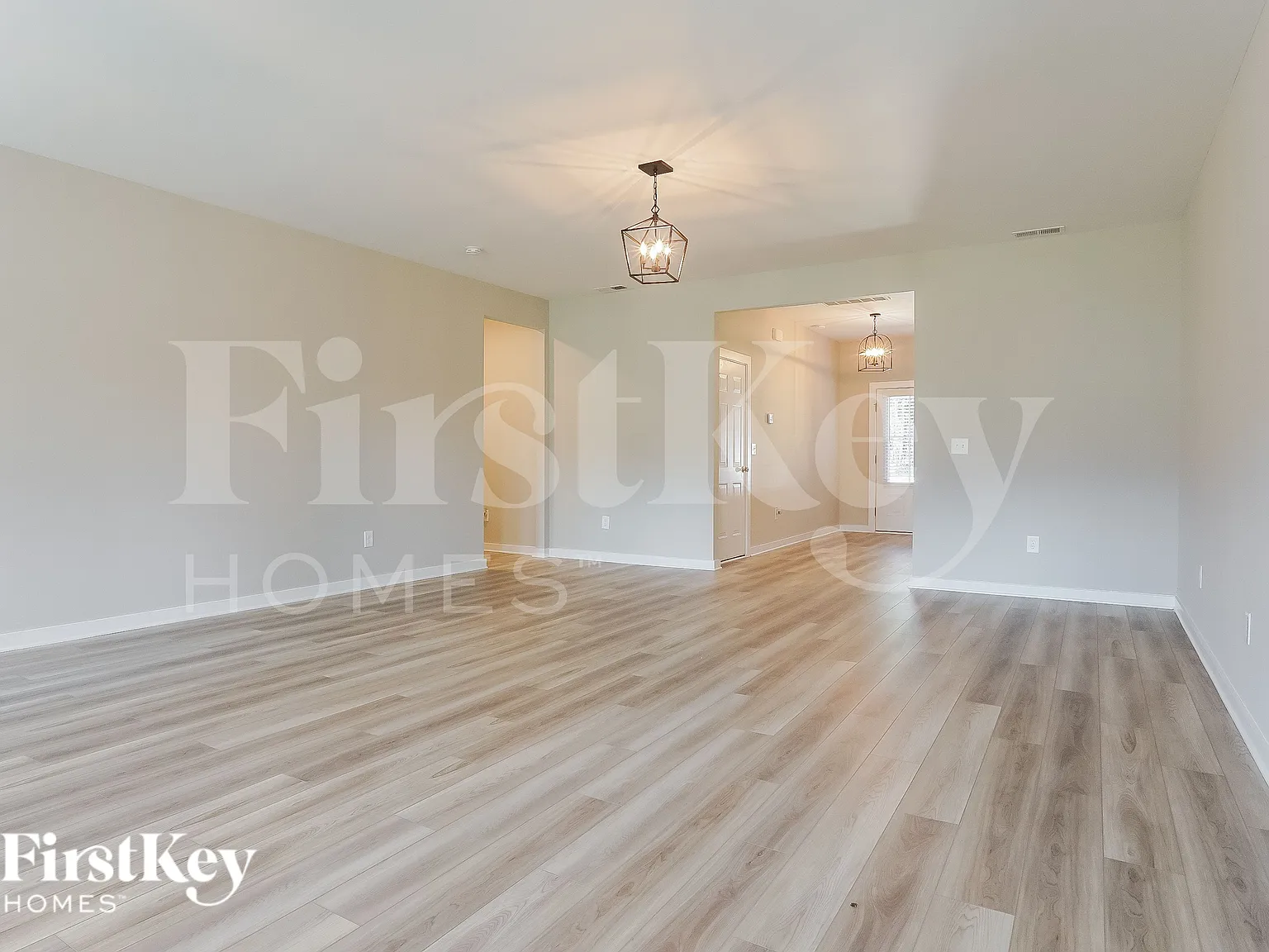 3 bed, 2.0 bath, 1801 sqft, $1,740 — Photo 4