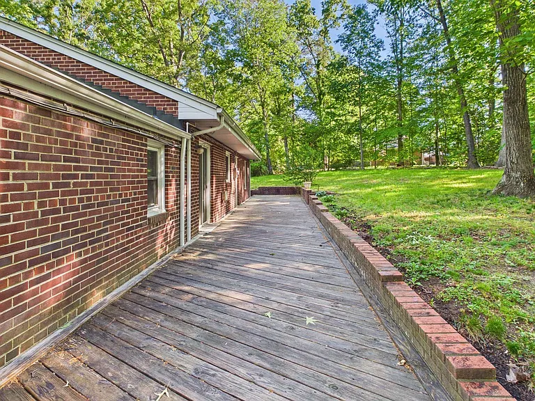 7854 Whitworth Rd — Photo 31