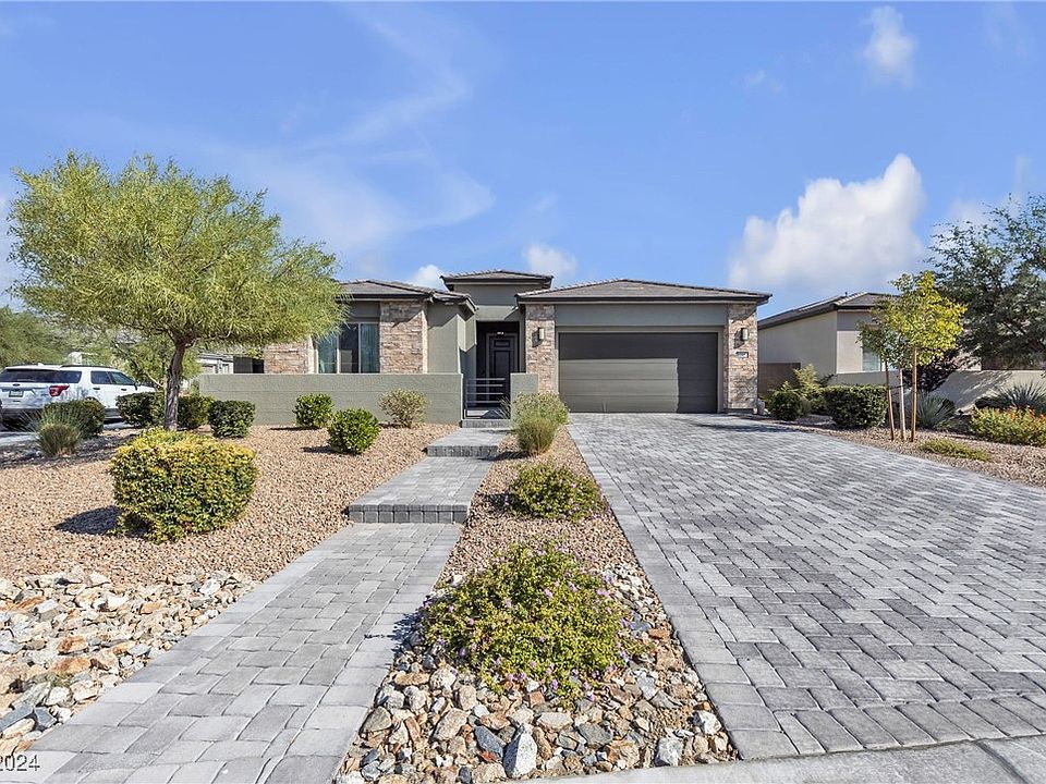 1st image of 12454 Iron Peak Ct