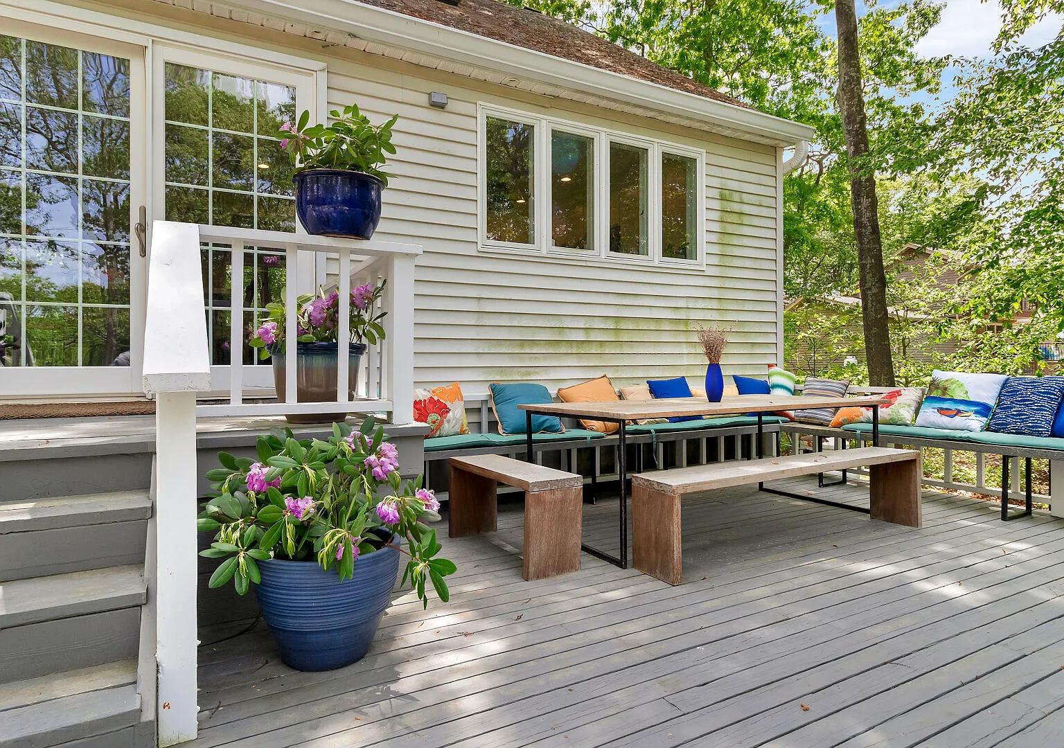 Renovated Waterfront Home — Photo 4
