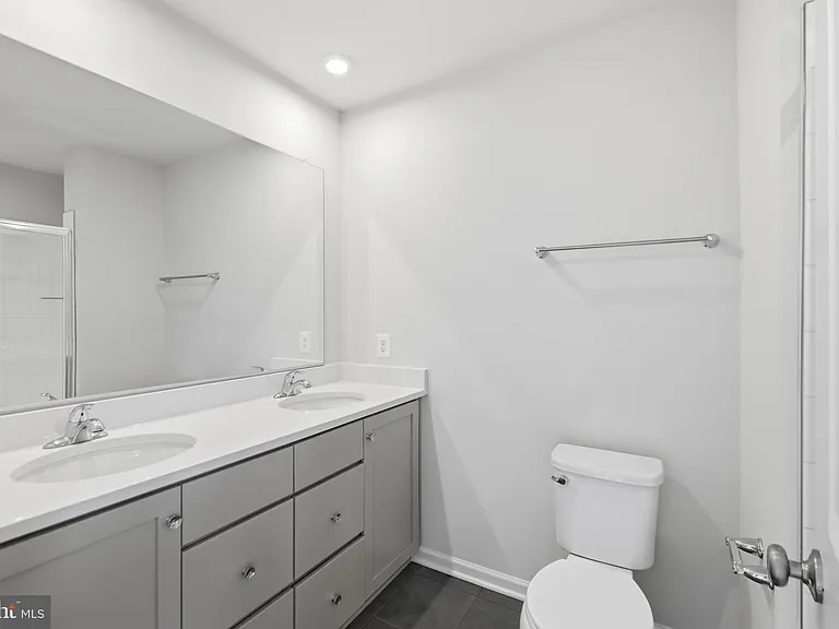 241 Monteith Dr — Photo 16