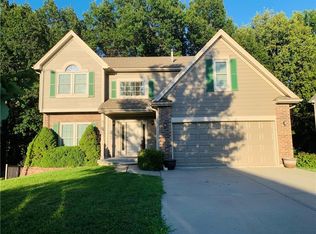 8635 N Wayne Ave, Kansas City, MO 64155