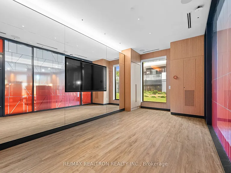 25 Cordova Ave #Penthouse 06 — Photo 33