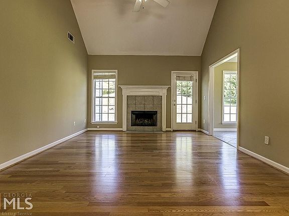 2nd image of 6865 Bryn Brooke Dr