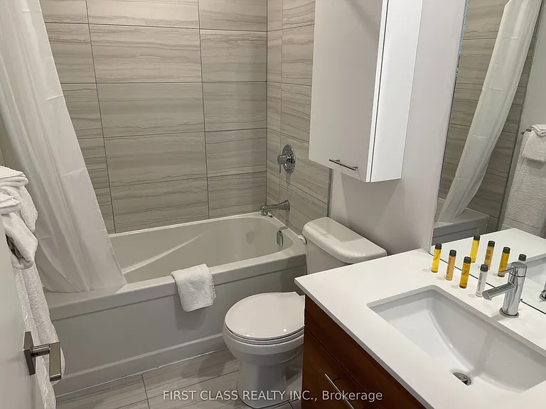 120 Carrick Trl #306 — Photo 10