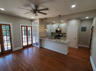 901 W University Pkwy APT 4B, Baltimore, MD 21210