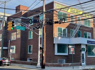 103 Bayard St SUITE 3, New Brunswick, NJ 08901