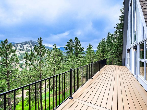 4th image of 545 Bow Mountain Rd