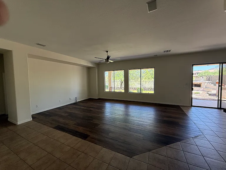 2344 W Clearview Trl — Photo 11
