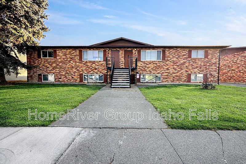 1st image of 1417 Elizabeth Cir APT 3