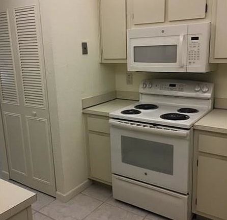 4th image of 6475 W Oakland Park Blvd #2