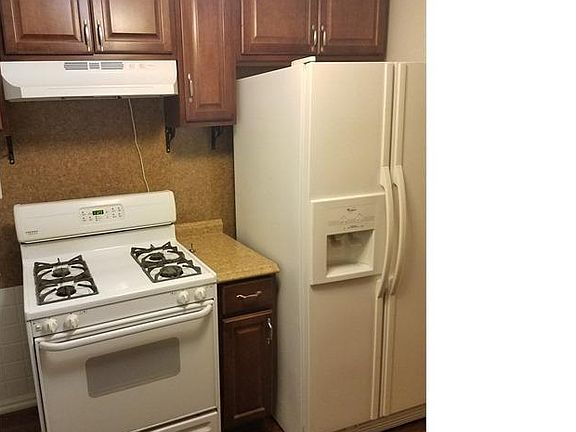 2nd image of 20215 Yonka St
