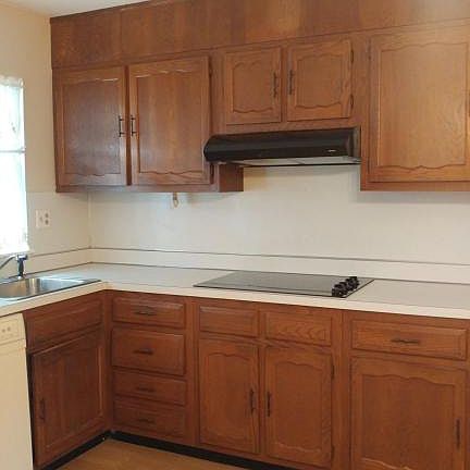 5th image of 1228D Dumbarton Dr
