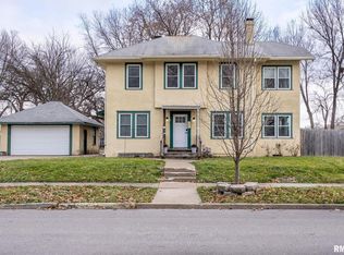 1505 Grand Ave, Davenport, IA