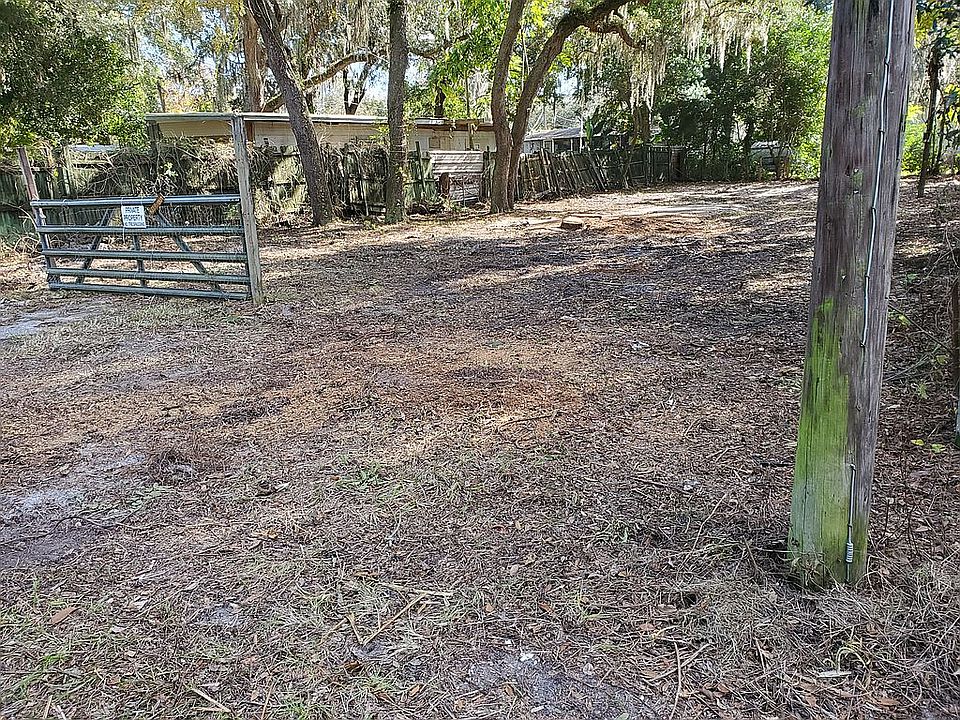 2nd image of 9404 Teak St