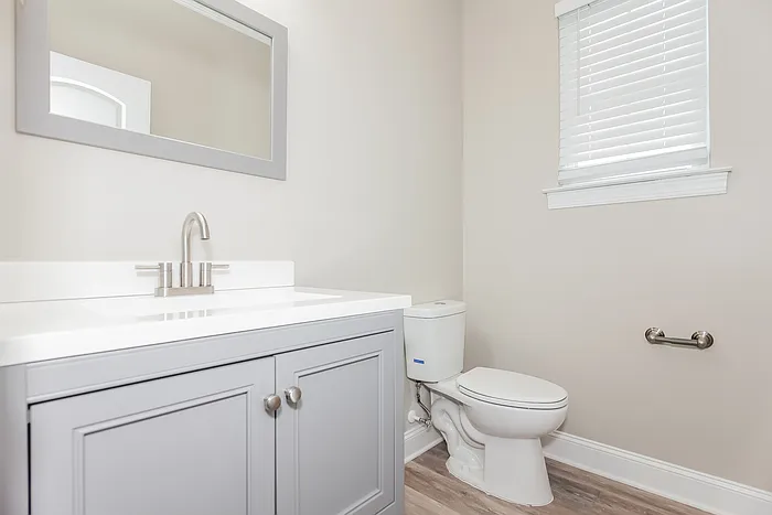 503 E Cloninger St — Photo 16