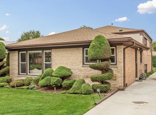 715 Lavergne Ave, Wilmette, IL