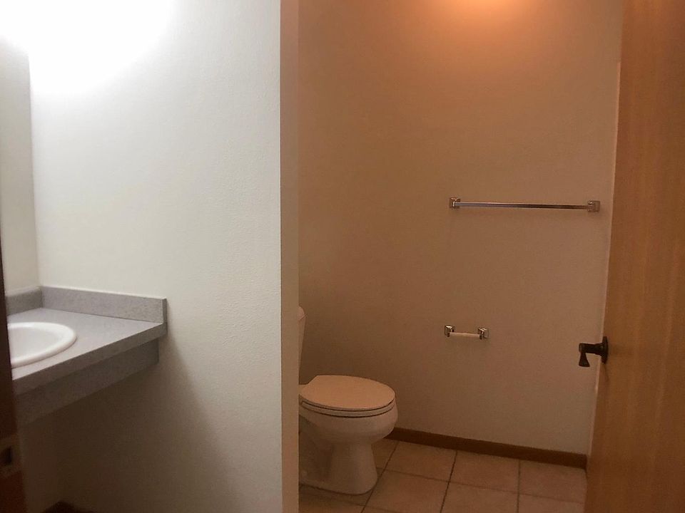 2nd image of 1009 Grant Ave APT 7