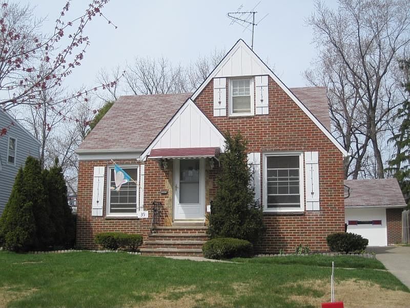 1st image of 39 Wandle Ave
