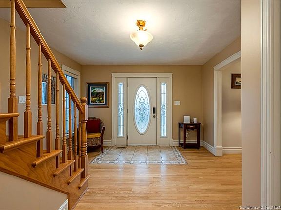 4th image of 698 Frampton Ln