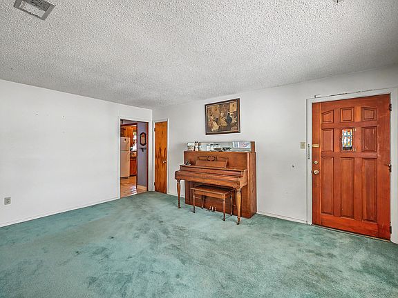 5th image of 4341 Spur St