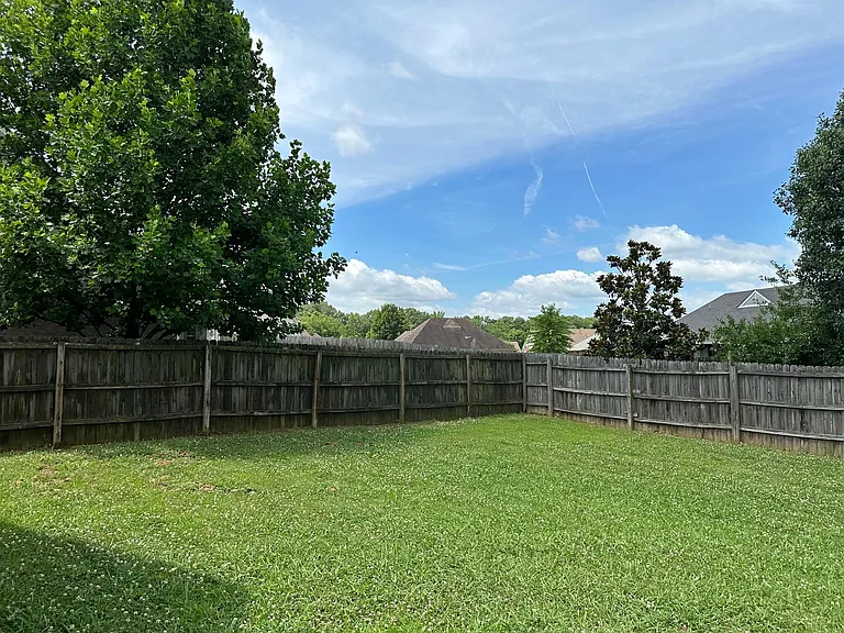 105 Winding Creek Dr — Photo 19