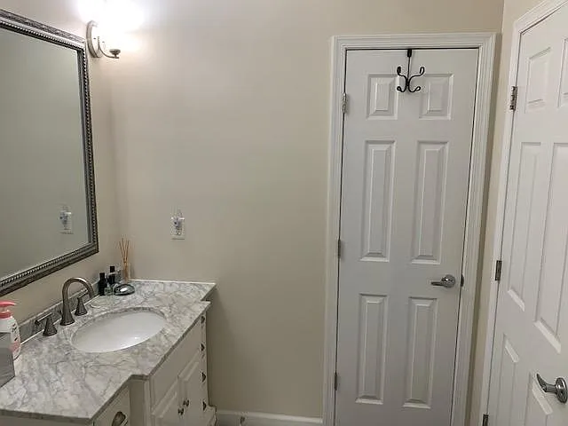 13145 Fleetwood Dr #BASEMENT — Photo 12