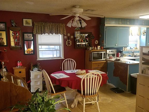 3rd image of 11556 E Oak St
