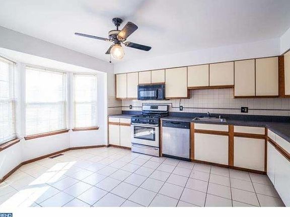 4th image of 118 Faraday Ct