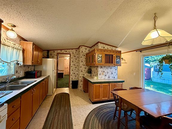5th image of 2500 Nursery Rd #410
