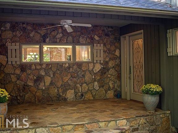 3rd image of 429 Grouse Gap Dr