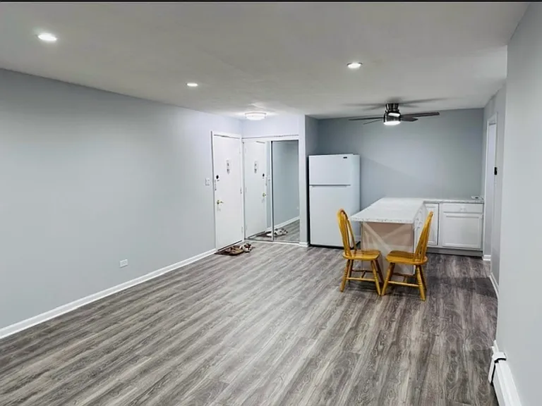 565 Heritage Dr #210 — Photo 2